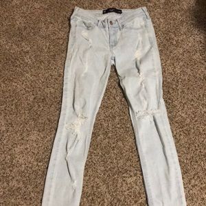 Im selling hollister jeans